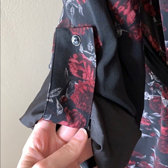 NEW....KENZIE long, lightweight floral trench. - Picture 5 of 7